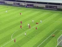 利兹联VS狼队技术分析长风破浪的孤独人：特劳雷，公牛般的平头哥，一个被足球耽误了的健美先生，白瞎了！成名于狼队的西班牙球员阿达玛特劳雷，绝对是西班牙球员中的奇葩现象！作为西班牙球员的异类，他不以技术见